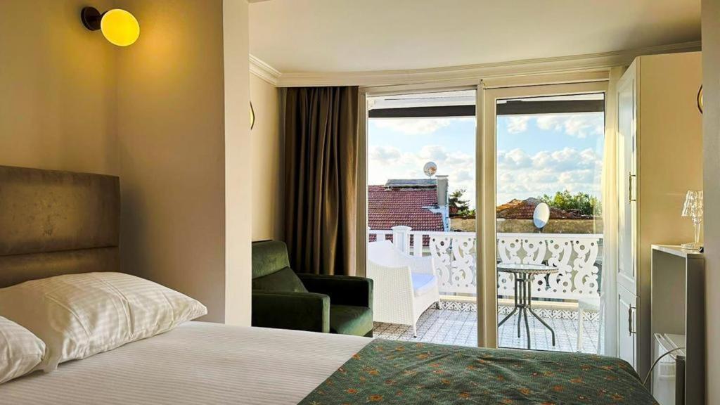 Hi Hotel Ivy Bueyuekada Πριγκηπονήσια Εξωτερικό φωτογραφία