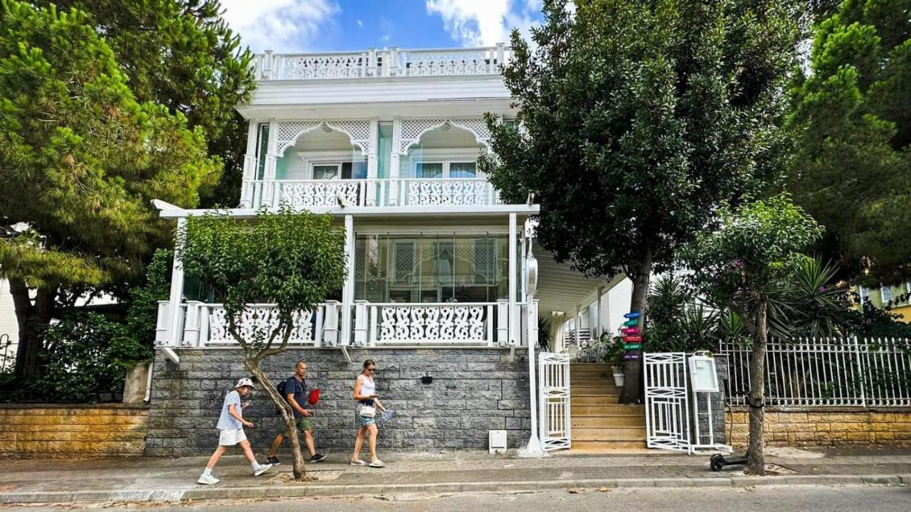 Hi Hotel Ivy Bueyuekada Πριγκηπονήσια Εξωτερικό φωτογραφία
